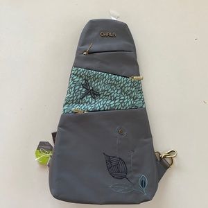 Chala handbag with 5 inside pockets.